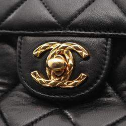 Pre Owned حقيبة كتف شانيل ماتلاس جلد الحَمَل أسود