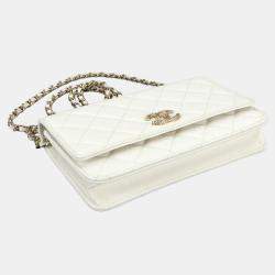 Pre Owned محفظة بسلسلة شانيل طويل جلد كافيار أبيض ماتلاسې