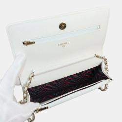 Pre Owned محفظة بسلسلة شانيل طويل جلد كافيار أبيض ماتلاسې