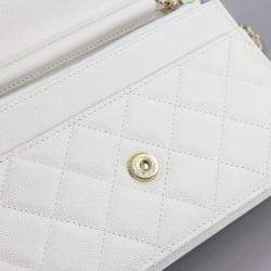 Pre Owned محفظة بسلسلة شانيل طويل جلد كافيار أبيض ماتلاسې