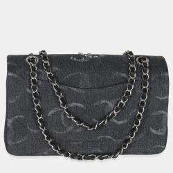 Pre Owned حقيبة شانيل سوداء من الجينز بالترتر شعار CC كلاسيكية متوسطة بغطاء مزدوج