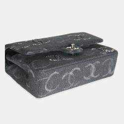 Pre Owned حقيبة شانيل سوداء من الجينز بالترتر شعار CC كلاس يكية متوسطة بغطاء مزدوج