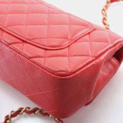 Pre Owned حقيبة شانيل صغيرة كلاسيكية مستطيلة جلد حمل 