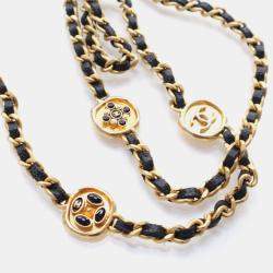 Pre Owned حقيبة كلتش شانيل ميداليون مينا كافيار صغيرة بسلسلة