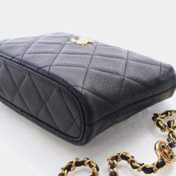 Pre Owned حقيبة كلتش شانيل ميداليون مينا كافيار صغيرة بسلسلة