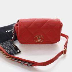 Pre Owned Chanel 19 Quilted Mini Lambskin Leather Waist Bag