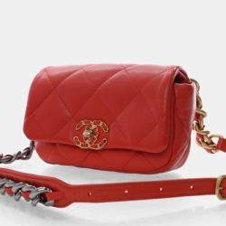 Pre Owned Chanel 19 Quilted Mini Lambskin Leather Waist Bag