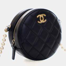 Pre Owned Chanel Round Pearl Chain Mini Lambskin Leather Clutch Bag