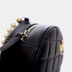 Pre Owned Chanel Round Pearl Chain Mini Lambskin Leather Clutch Bag