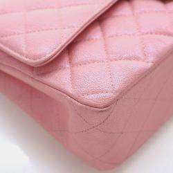 مملوكة مسبقًا حقيبة شانيل كلاسيكية كافيار مع طية مزدوجة متوسطة الحجم