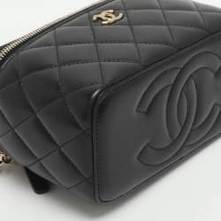 مملوكة مسبقًا حقيبة فانتي شانيل تريندي سي سي جلد مبطن أسود