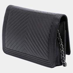 Pre Owned Chanel Black Chevron Lambskin Boy Wallet on Chain