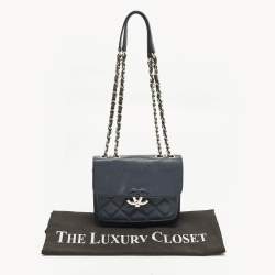 Pre Owned حقيبة شانيل سي سي بقلاب مربعة جلد مبطن أزرق بحري