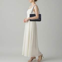 مملوكة مسبقًا حقيبة شانيل قلاب جلد مبطن أزرق كحلي