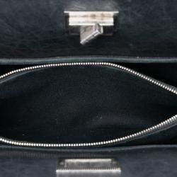 مملوكة مسبقًا Chanel Black Quilted Aged Calfskin Reissue 2.55 Tote