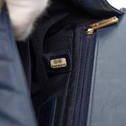 مملوكة مسبقًا Chanel Blue CC Chevron Aged Calfskin Top Handle Flap