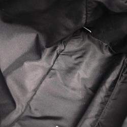 مملوكة مسبقًا حقيبة شانيل براون جاكار نايلون ترافيل لاين توت