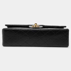 Pre Owned حقيبة شانيال كلاسيكية متوسطة مزدوجة بغطاء من جلد الحمل سوداء