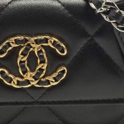 Pre Owned Chanel 19 Flap Black Quilted Leather Coin Purse with Chain
