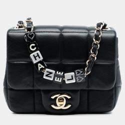 Pre Owned حقيبة شانيَل مونَكوكو بغطاء مُصغَّر مُربَّع جلد الخروف أسود مع رزِينَة كرِيستال