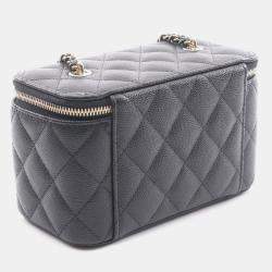 Pre Owned Chanel Matelasse Small Vanity Shoulder Bag In Grained Calfskin Leather Black