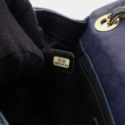 مملوكة مسبقًا Chanel Chevron V-Stitch Shoulder Bag Leather Navy
