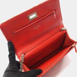 Pre Owned Chanel 2.55 Matelasse Shoulder Bag Fabric Red