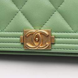 Pre Owned Chanel Boy Chanel Matelasse Shoulder Bag Lambskin Leather Green