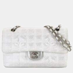 Pre Owned Chanel New Travel Line Chocobar Chain Shoulder Bag In Nylon Jacquard And Leather White