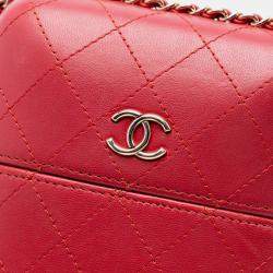 Pre Owned Chanel Red CC Quilted Lambskin Chain Around Phone Holder