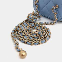 مملوكة مسبقًا Chanel Blue Leather Golden Ball Mini Vanity Crossbody Bag