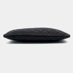 Pre Owned Chanel Black Leather Caviar Clutch New Medium