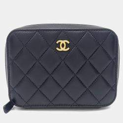 Pre Owned حقيبة كاميرا صغيرة بشريط ذهبي شانيل جلد أسود