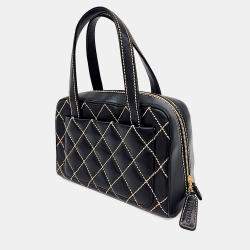 مملوكة مسبقًا حقيبة شانيل جلد سوداء خياطة برية توت