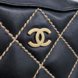 مملوكة مسبقًا حقيبة شانيل جلد سوداء خياطة برية توت