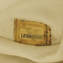 Pre Owned Chanel Classic Single Flap Jumbo White Quilted Caviar Leather Flap Bag