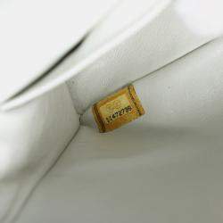 Pre Owned Chanel White Quilted Caviar Reissue 2.55 Double Flap 225