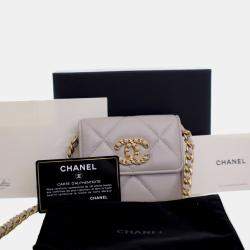 Pre Owned Chanel Grey Quilted Lambskin 19 Flap Coin Purse With Chain