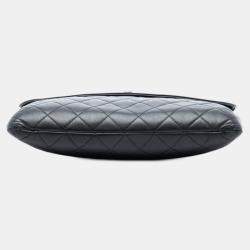 Pre Owned Chanel Black Medium CC Quilted Lambskin Flap Cosmetic Case