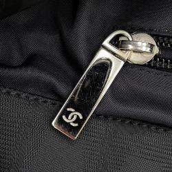 Pre Owned Chanel New Travel Messenger Bag Black Nylon