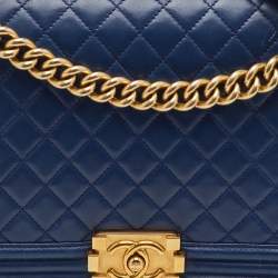 Pre Owned Chanel Boy New Medium Navy Blue Quilted Leather Shoulder Bag