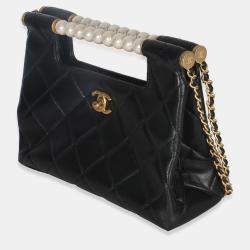 Pre Owned Chanel 25P Black Shiny Quilted Lambskin Pearl Small Shopping Bag