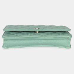 Pre Owned Chanel Light Green Quilted Caviar Classic Wallet On Chain