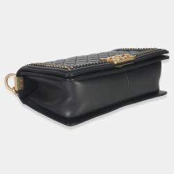 مملوكة مسبقًا Chanel Black Quilted Calfskin Interwoven Chain Top Handle Boy Bag