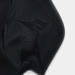 مملوكة مسبقًا Chanel Black Quilted Calfskin Interwoven Chain Top Handle Boy Bag