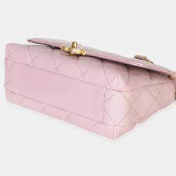 مملوكة مسبقًا Chanel Pink Shiny Quilted Calfskin Mini Pearl Logo Flap Bag