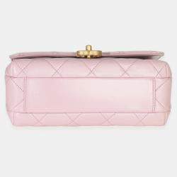 مملوكة مسبقًا Chanel Pink Shiny Quilted Calfskin Mini Pearl Logo Flap Bag