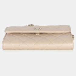 Pre Owned Chanel Beige Iridescent Quilted Lambskin Paris Hamburg Pearl Clutch With Chain