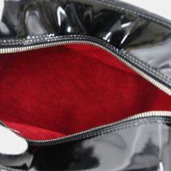 مملوكة مسبقًا Chanel Black Patent Leather Choco Bar Handbag