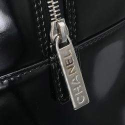 مملوكة مسبقًا Chanel Black Patent Leather Choco Bar Handbag